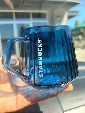 Starbucks 2026 hot sale Transparent Blue Ribbed 16 oz Glass Dome Mug